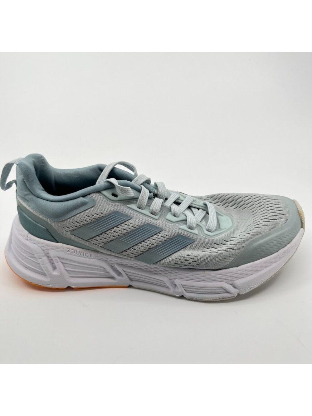 Adidas Questar Womens Size 7.5 Blue Tint Gray Athletic Running Shoes Sneakers
